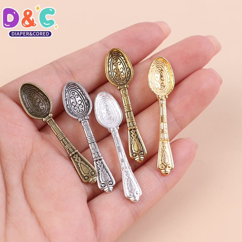 Vintage Collectible Spoons - Cuillères miniatures vintage en métal, 10