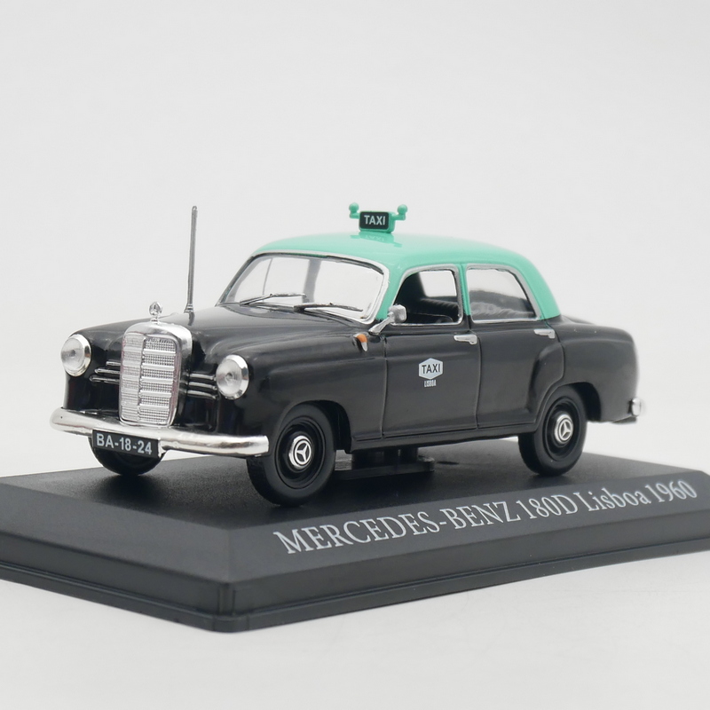 Vintage Collectible Model Cars - IXO Modèle de voiture classique en