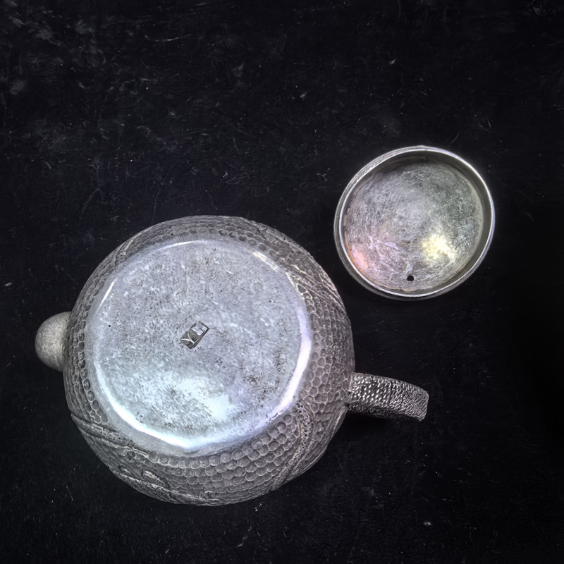 Théière vintage antique en cui - Vintage Collectible Market avis et prix